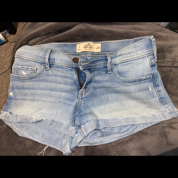 Hollister Light Blue Jean Shorts - Size 28 - Picture 1 of 3
